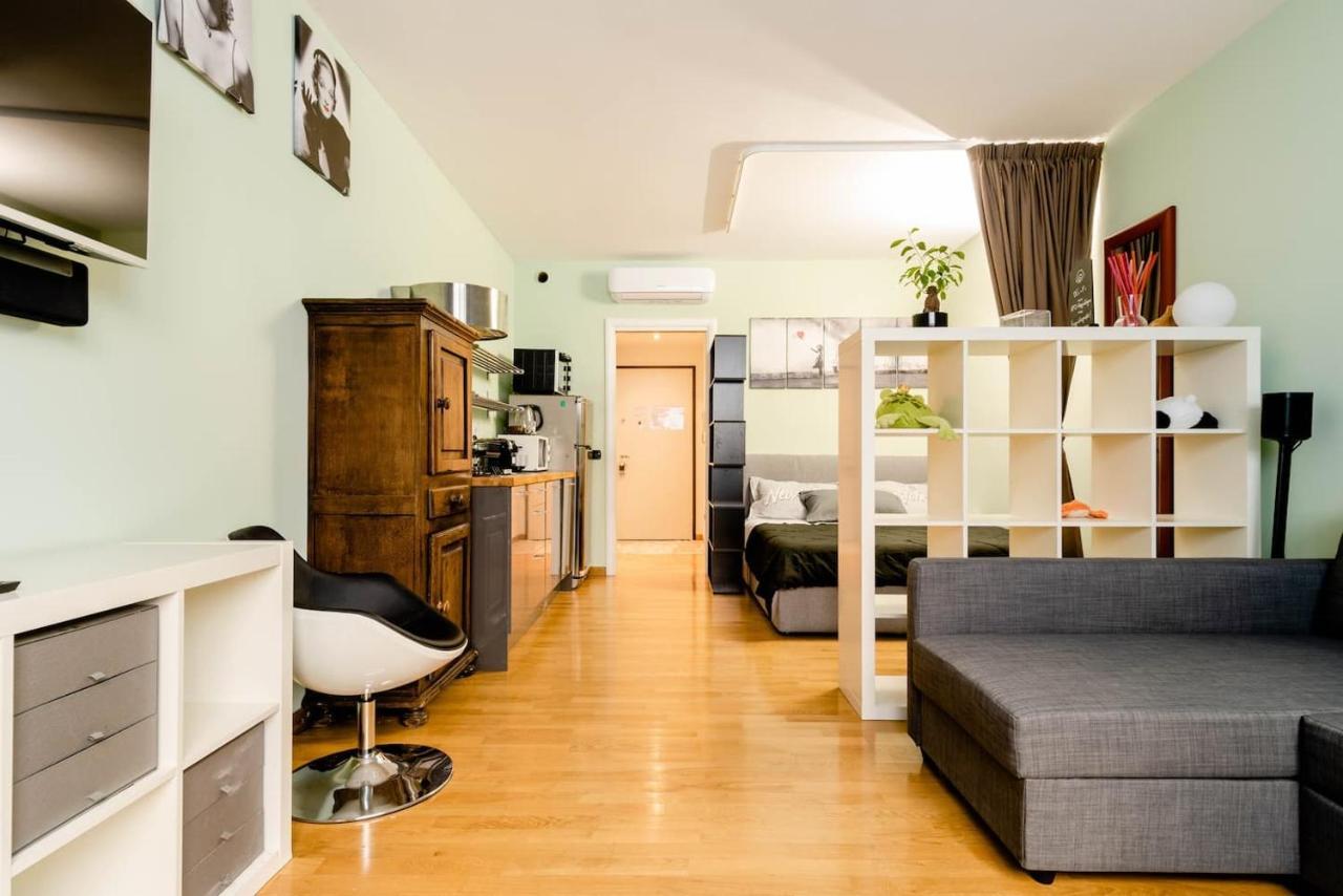 Central Studio Apartment - 24H Self Checkin Μιλάνο Εξωτερικό φωτογραφία