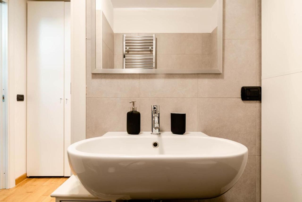 Central Studio Apartment - 24H Self Checkin Μιλάνο Εξωτερικό φωτογραφία